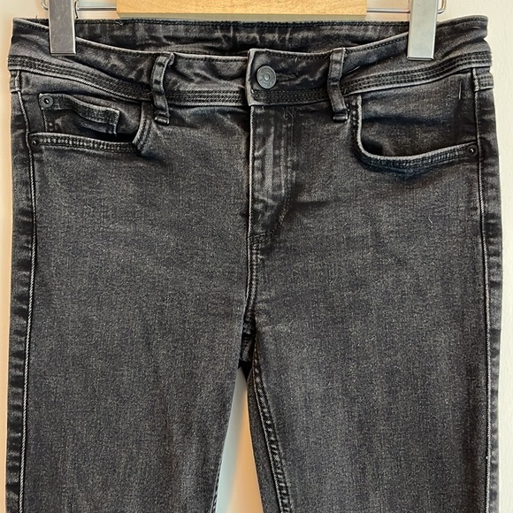 Zara zip hem skinny jeans - Picture 2 of 7